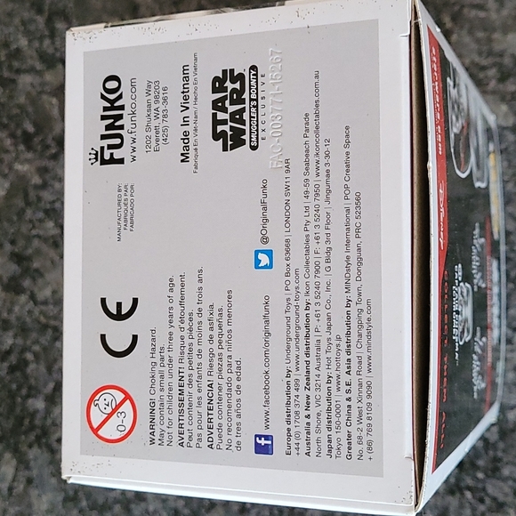 Funko Pop - Star Wars Smuggler's Bounty Captain Phasma (Chrome) - Picture 6 of 7